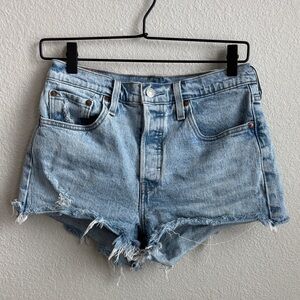 LEVIS Light Distressed 501s Cut off Shorts size 27